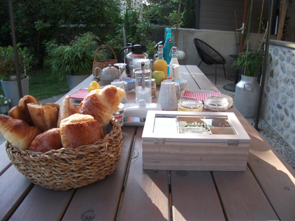 Escapade Champetre Bed & Breakfast Hauteville-sur-Fier Екстериор снимка