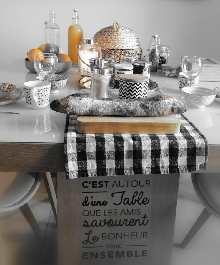 Escapade Champetre Bed & Breakfast Hauteville-sur-Fier Екстериор снимка